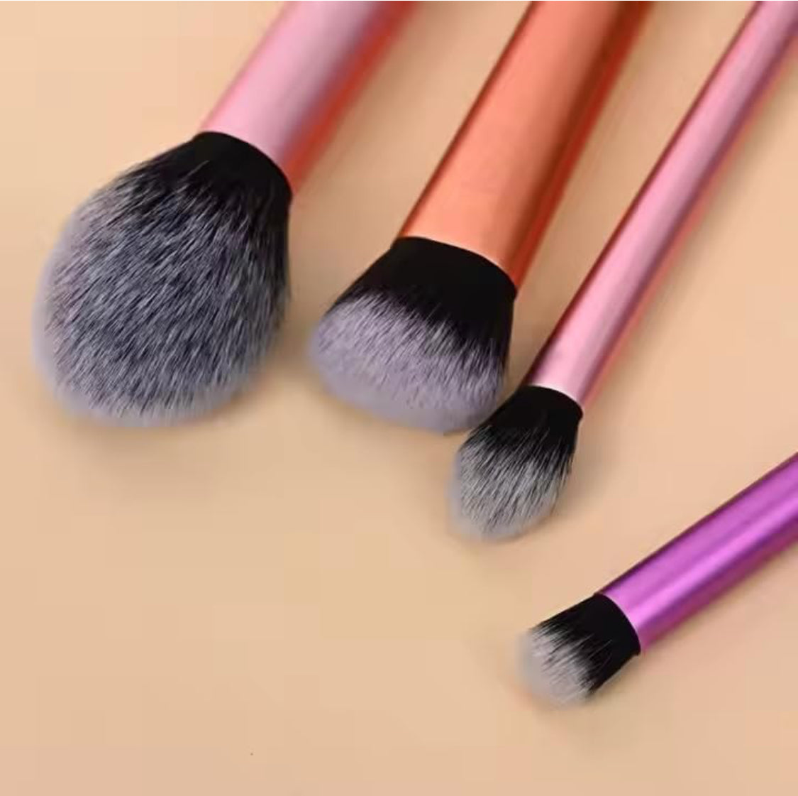 Professional 5-Piece Makeup Brush Set with Blending Sponge for Flawless Application - NARA SPACE